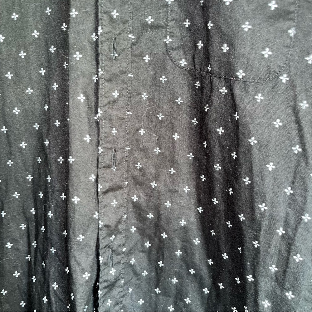 American Eagle Men’s Black Printed Button Down - Picture 2 of 5
